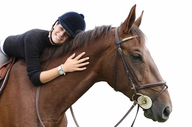 Hevosen selässä seikkailuun – ratsastuksen voi aloittaa aikuisenakin