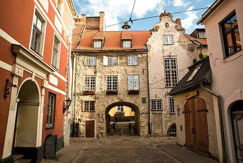 Zviedru Varti, ruotsalainen portti, sijaitsee vanhassa kaupungissa. Kuva: Latvian matkailutoimisto