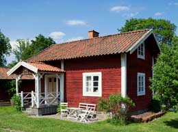 Selvitä mökin tarkka sijainti Hätäkeskuslaitoksen verkkosivuston (www.112.fi) karttakoordinaatipalvelussa. Selvitä kesämökin koordinaatit Hätäkeskuslaitoksen karttakoordinaattipalvelussa.