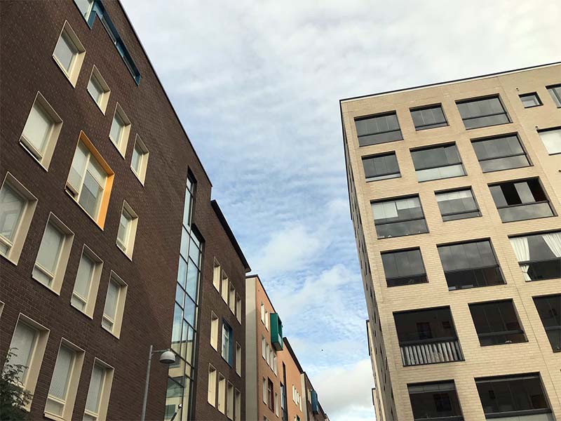 Kerrostaloja Kalasatamassa