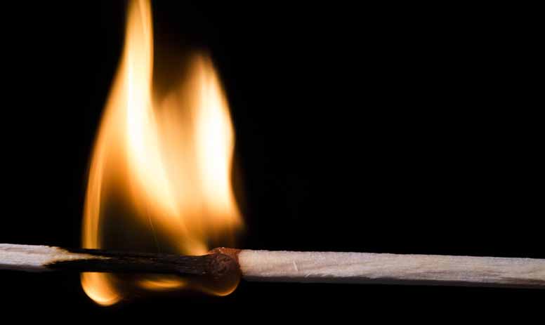 Älä polta paljua – suosikkipihakaluste on huolimattomassa käytössä paloturvallisuusriski