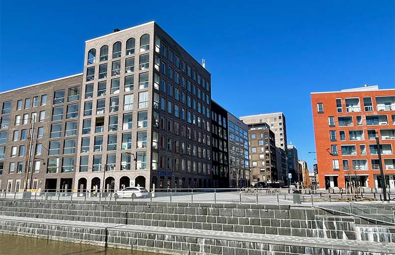 Kerrostaloja Kalasatamassa Helsingissä