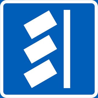Ajoneuvon_sijoitus_pys&auml;k&ouml;intipaikalla_04d093bb-be53-4cef-a6b5-f4d95e6e6655.jpg