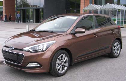 Hyundai i20:n lisäväri, Irish Coffee, maksaa 490,34 euroa.