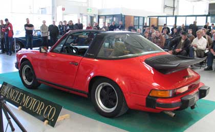 Porsche 911 SC Targa 3,0-koneella vuodelta 1979,