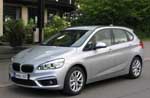 BMW 218i Active Tourer on etuvetoinen tila-auto