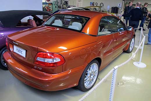 Geneven autonäyttelyssä keväällä 2001 Valmet Automotive esitteli katto-osaamistaan Hatric-protoyypillä Volvon C70-mallista. Avautuvalla katolla varustettu Volvo on nähtävänä tehtaan museossa. 