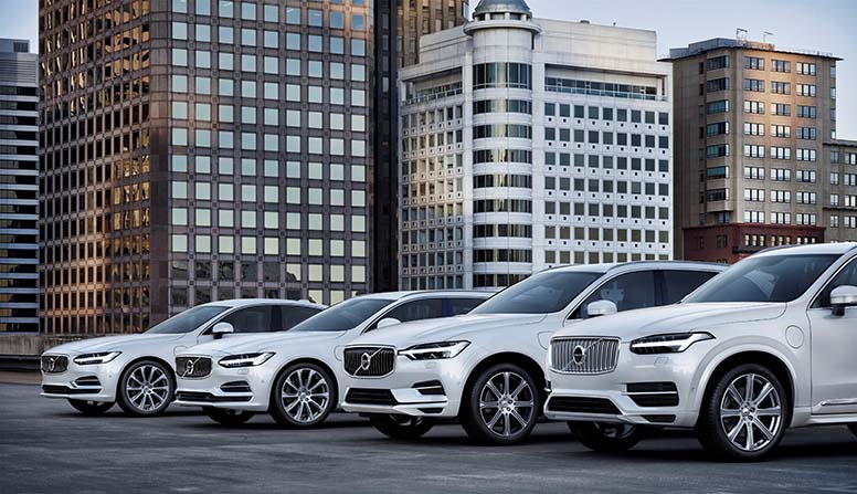 Ladattavien hybridien joukossa Volvo on Suomessa eniten myyty automerkki. Kuvaan on koottu T8 Twin Engine –nimellä kulkevia plug-in-hybridiversioita Volvon eri malleista.