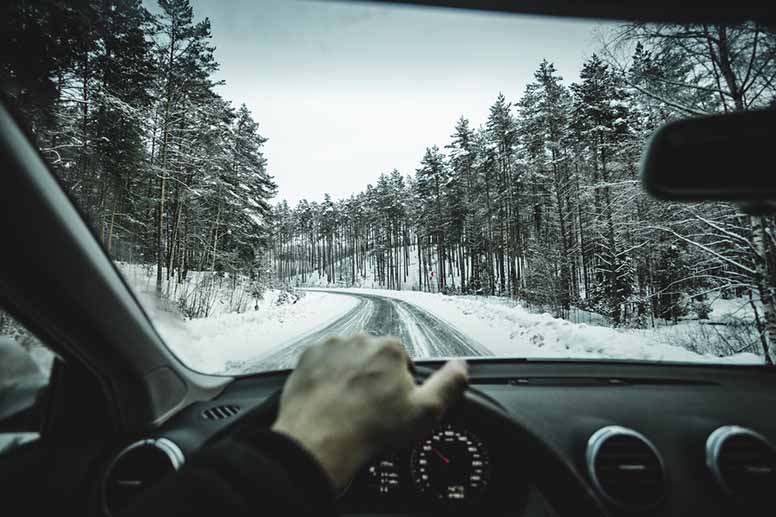 Talvi- ja pimeän ajan nopeusrajoitukset käyttöön Lapissa jo torstaina, muualla Suomessa viikkoa myöhemmin