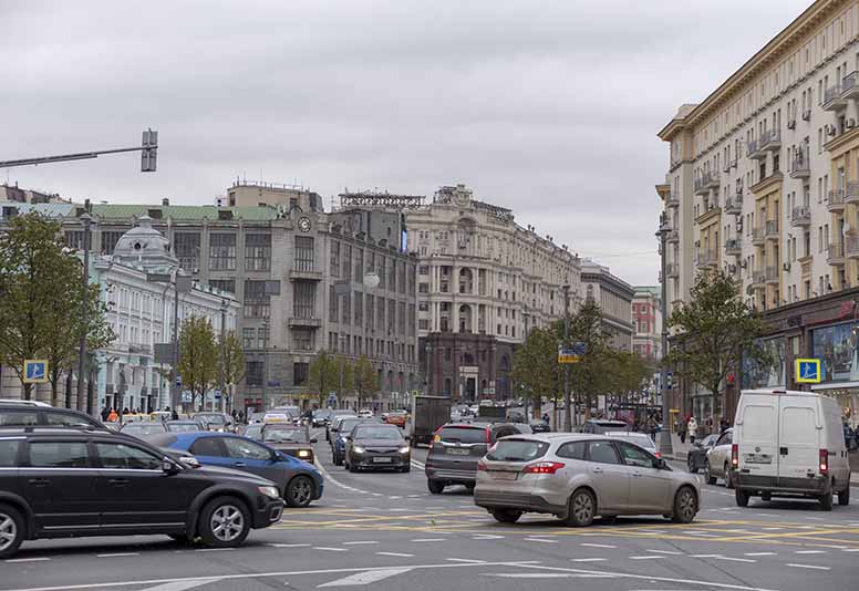 Autoilu Venäjälle vaikeutuu merkittävästi kesäkuun alussa – ostettava paikallinen liikennevakuutus