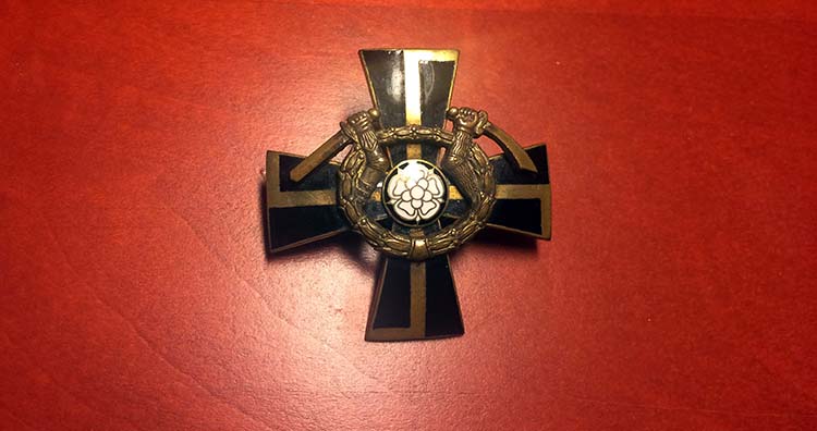 Tämä kenraali Yrjö Keinoselle kuulunut Mannerheim-risti on järjestysnumeroltaan 91. Ristin taakse kaiverrettu järjestysnumero on hieman poikkeavasti sen yläosassa.