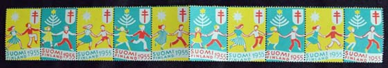 Moni postimerkkien keräilijä on jättänyt huomioimatta joulumerkit, ja tästä syystä niistä vanhimpia on erityisesti postituoreina tarjolla varsin vähän. Tämä postituore 10-rivilö joulumerkkejä vuodelta 1955 oli joulukuussa myynnissä Suomen Filateliapalvelun huutokaupassa, ja siitä maksettiin huutomaksuineen noin 55 euroa.