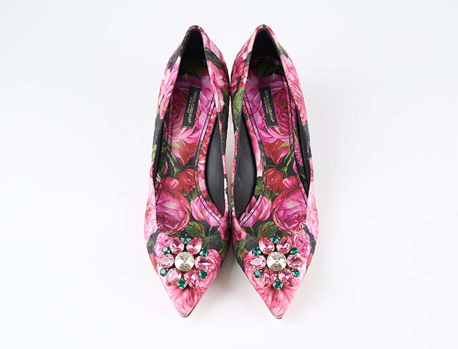 DOLCE GABBANA, keng&auml;t, Rose canvas_Kuva_Stockholms_Auktionsverk.jpg