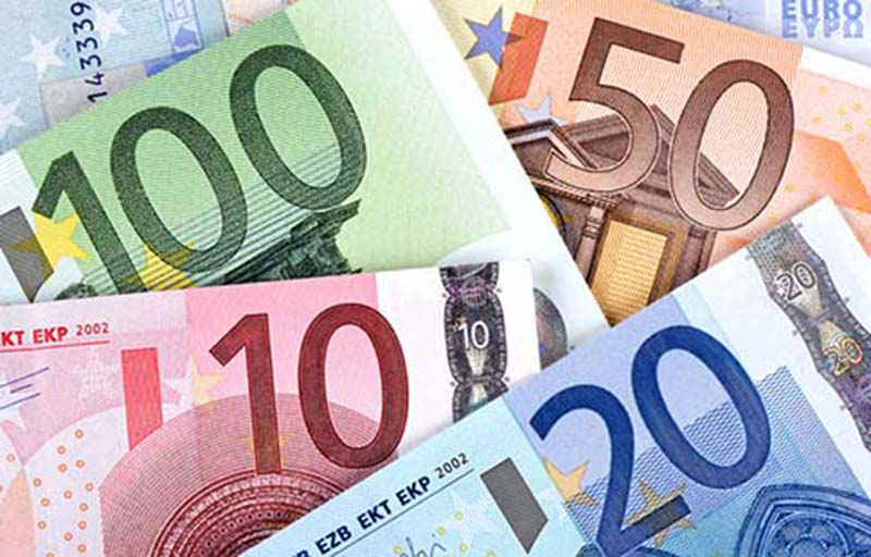 Mätkyyn hujahtaa runsaat 1 800 euroa, veronpalautusta tulossa reilu 800 euroa