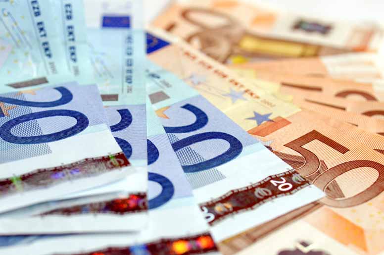 Lakiesitys: Kuluttajaluottojen enimmäiskoroksi 10 prosenttia, lainojen suoramarkkinointi kielletään