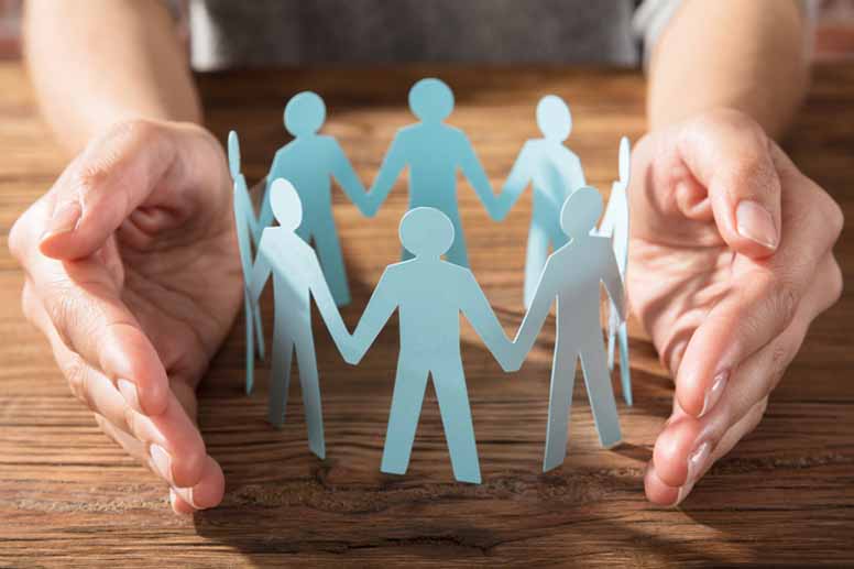 Paperisia ihmishahmoja