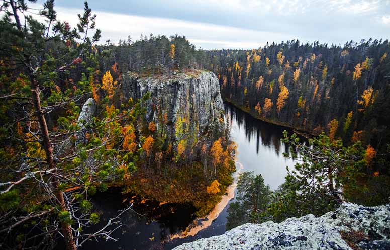 Nappaa äkkilähtö Suomen luontoon – tässä syyslomavinkkejä kansallispuistoihin