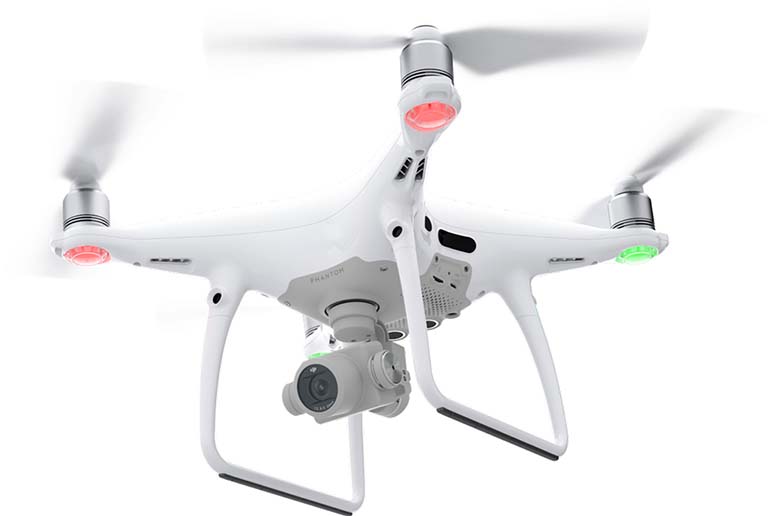 Älykästä dronea on turvallisempaa ja helpompaa lennättää kuin ominaisuuksiltaan riisuttua.