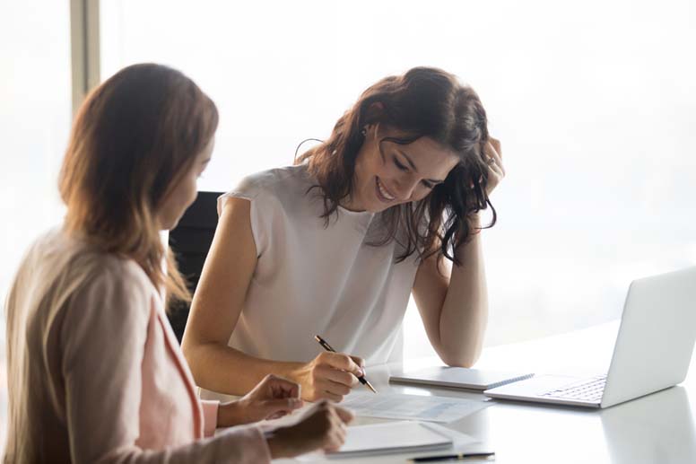 Millainen säästäjä sinä olet? Sijoittajan kannattaa sietää raha-asioidensa utelu pankissa