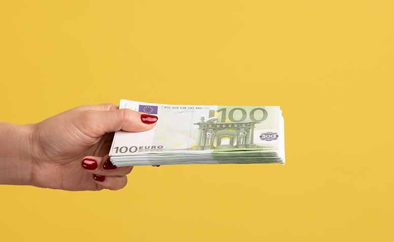 Euroseteleita, käsi