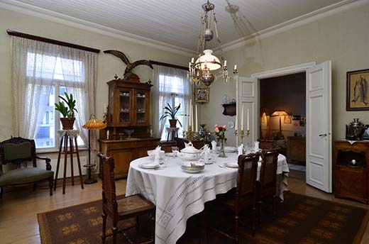 Wolkoffin kotimuseon ruokasali. Kuva Seppo Pelkonen