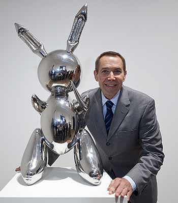 Jeff Koonsin Rabbit-veistoksen ”kurssikehitys” on ollut huikea sen valmistumisvuodesta 1986 lähtien. Taidesijoittaja Stefan Edlis (1925–2019) osti veistoksen vuonna 1991 vajaalla miljoonalla dollarilla. Toinen kolmesta saman sarjan veistoksesta huudettiin Christiesillä vuonna 2018 ennätyshintaan 91 miljoonaa dollaria. Kuva: Lehtikuva