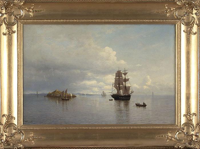 Oscar Kleineh: Meri ja purjelaivoja, 1870–1919. 33,5 cm × 50,5 cm × 2,2 cm, kangas, öljy kankaalle. Kokoelma: Holger ja Anita Sprangerin testamenttikokoelma. Kuva: Kansallisgalleria.