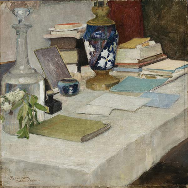 Pekka Halonen (1865-1933) on klassikkotaiteilijoitamme. Hän maalasi harvakseltaan myös asetelmia. Tämän Ateneumin kokoelmiin kuuluvan ”Asetelman” Halonen maalasi vuonna 1894. Hän oli matkustanut vuotta aiemmin Pariisiin opiskellakseen ensin Académie Colarossissa ja sen jälkeen Paul Gauguinin oppilaana. Tässä maalauksessa saattaa nähdä vaikutteita Gauguinin symbolismista ja syntetismistä. Kuva: Kansallisgalleria / Kirsi Halkola.