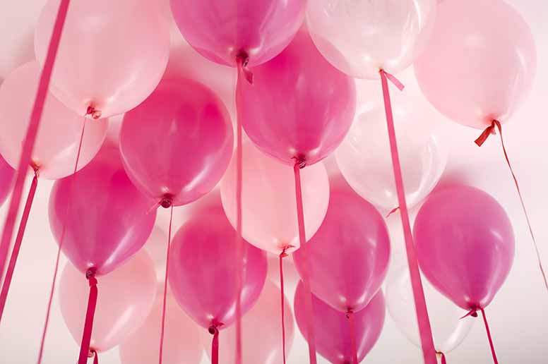 Vaaleanpunaisia ilmapalloja