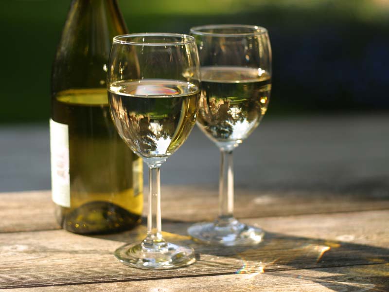 Viinipruuvi – näin maistelet ja arvioit viiniä