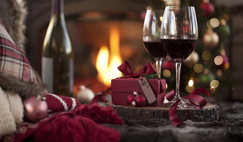 Juhlakauden viineissä vivahdus kirsikkaa ja tummaa suklaata – joulukuun suosikki tulee Italiasta
