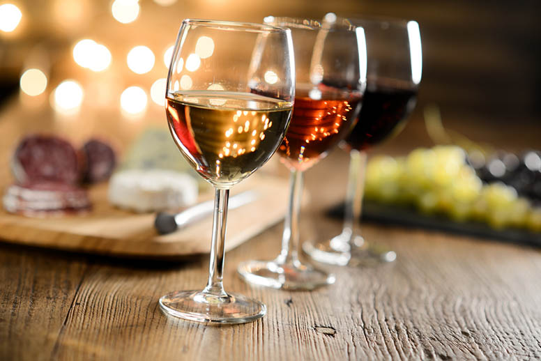 Elokuun viiniuutuudet tarjoavat aromikkuutta ja runsautta